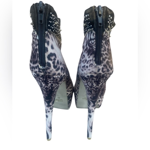 Italina Dolls Kill Tiger Print with Jewels platform boots SZ 8.5 - Picture 5 of 10